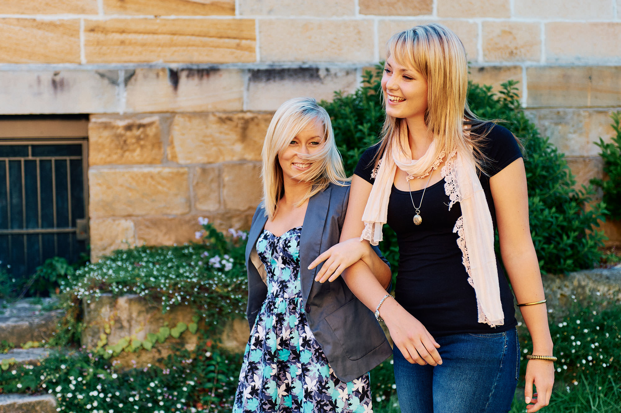 Portrait Session in Hunters Hill: Alannah and Jordyn