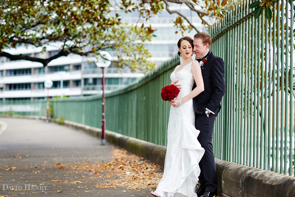 Bride and Groom in Sydney Botanic Gardens