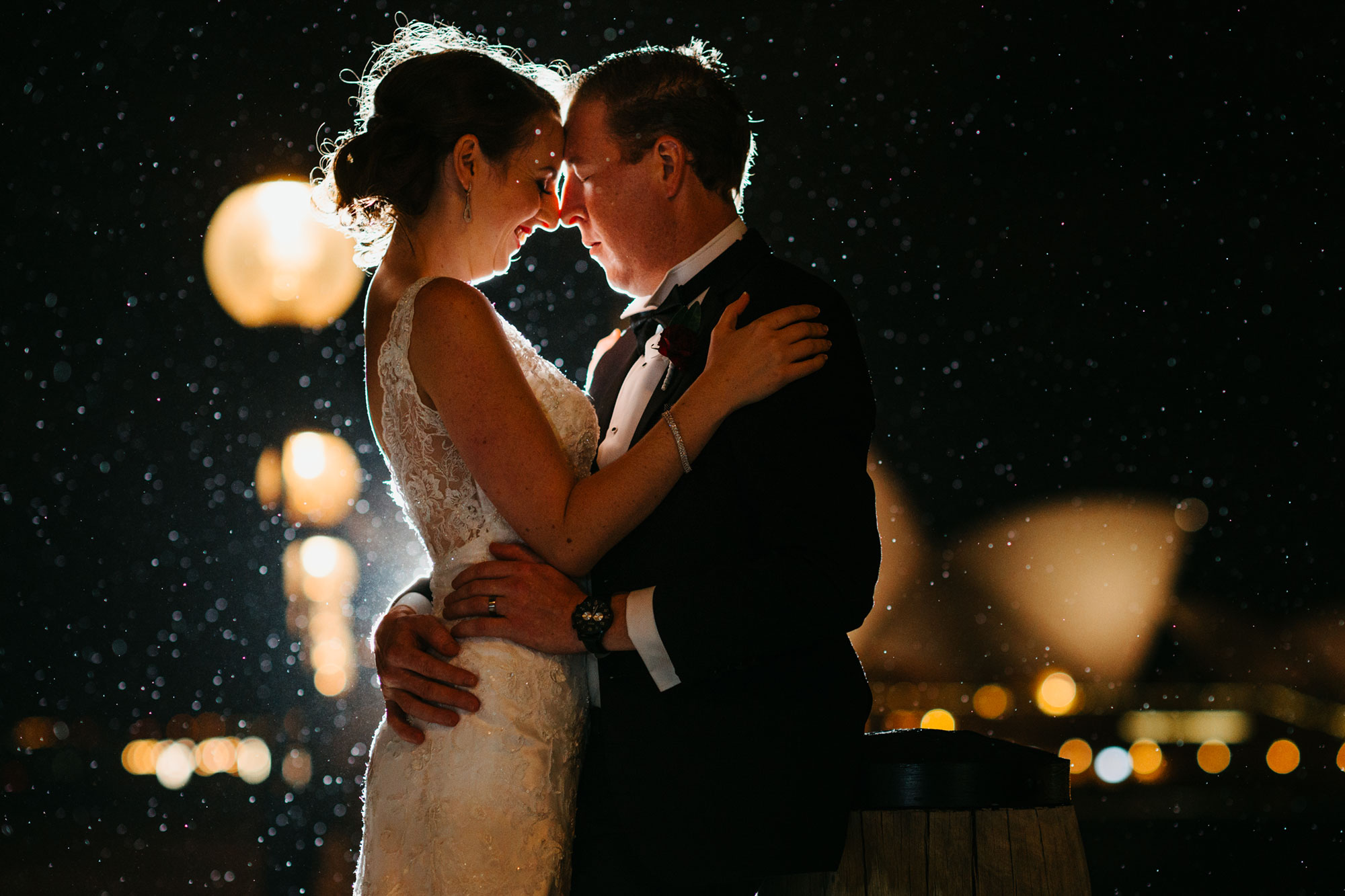 how to enjoy the rain on your wedding day