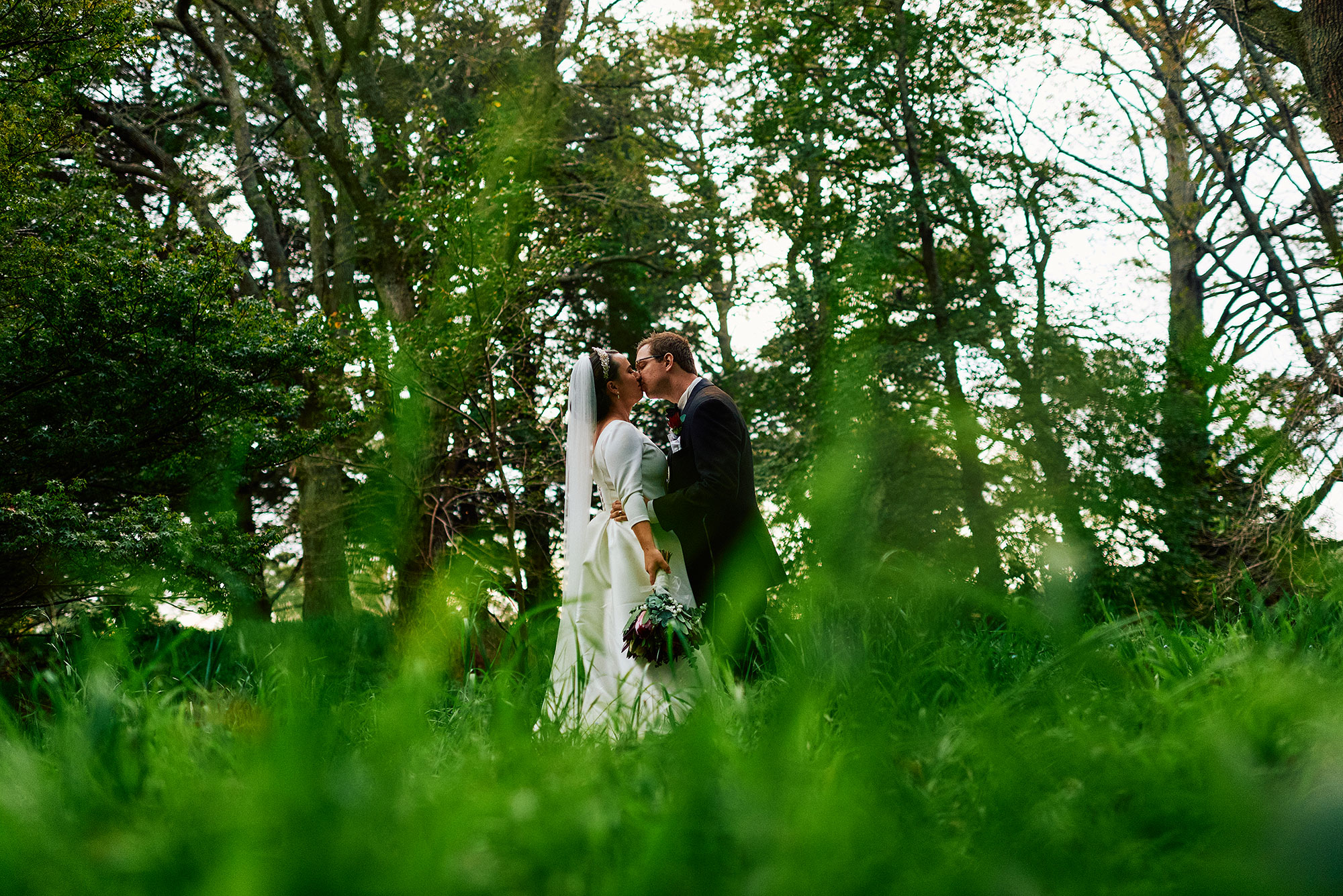 Milton Park grounds wedding photos