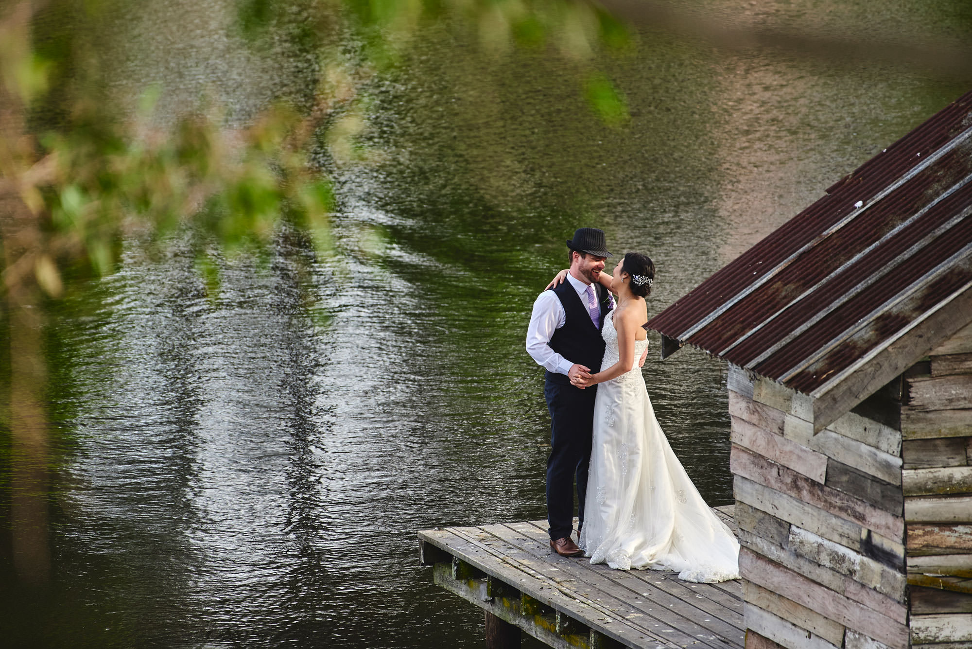 Wedding photos on lake